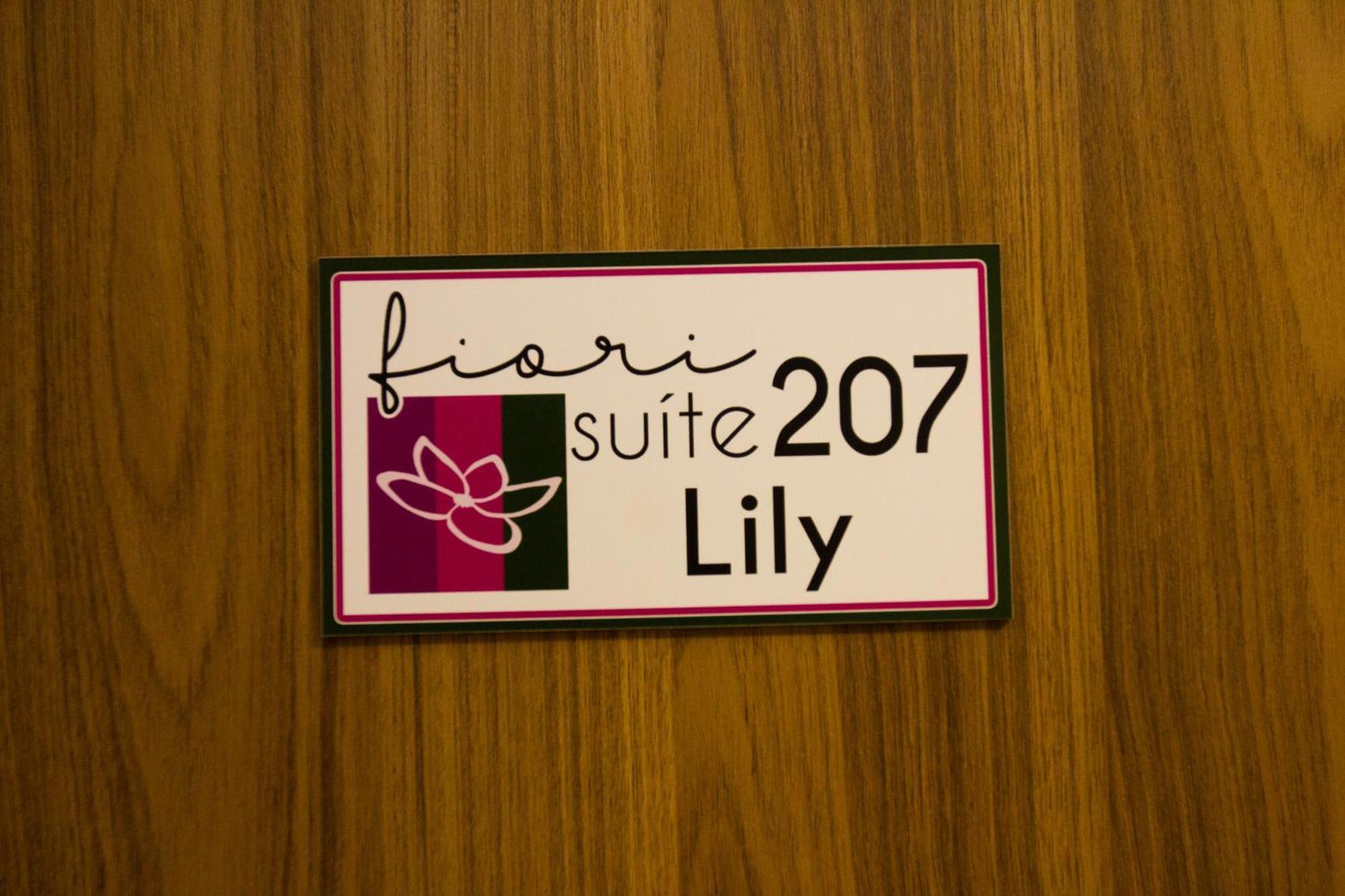 Fiori Suites Goiânia Pokoj fotografie